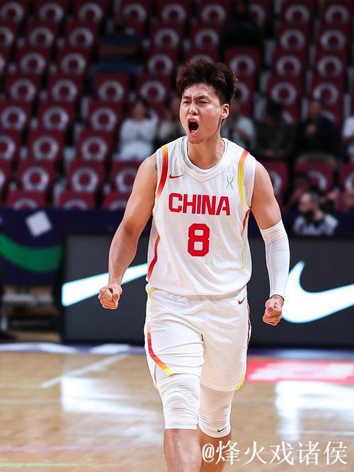 本赛季本土最强双星联袂！赵睿加盟北京首钢完成首秀